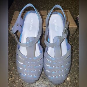 Mini Melissa Possesion